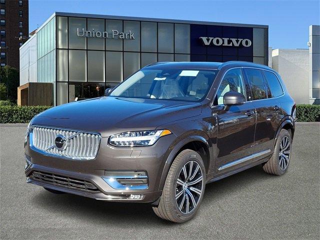 new 2025 Volvo XC90 car, priced at $59,925