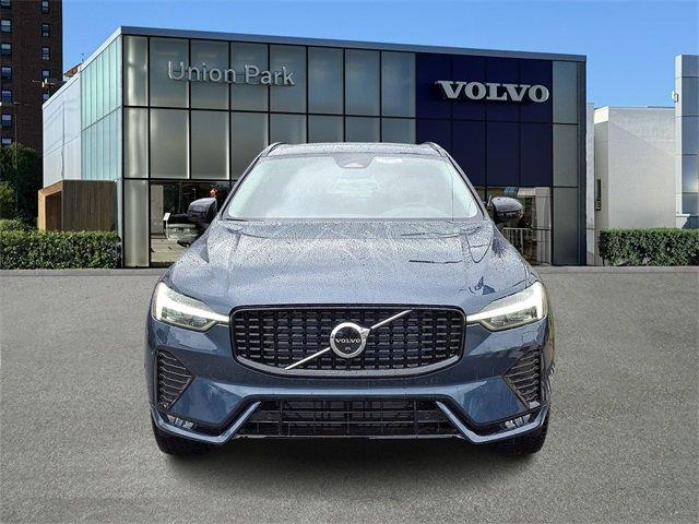 new 2025 Volvo XC60 car, priced at $55,360