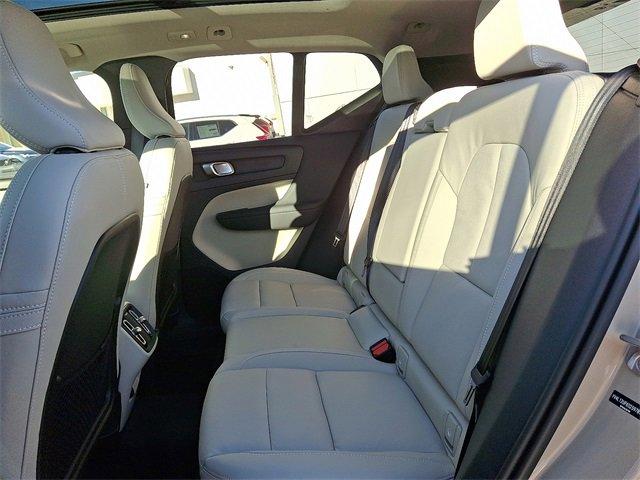 new 2025 Volvo XC40 car, priced at $52,235