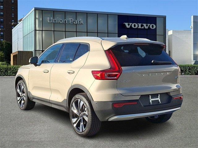 new 2025 Volvo XC40 car, priced at $52,235