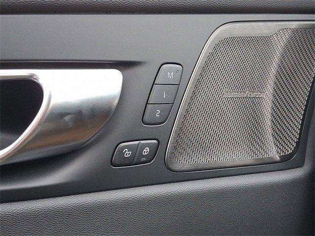 new 2026 Volvo XC60 car, priced at $58,360