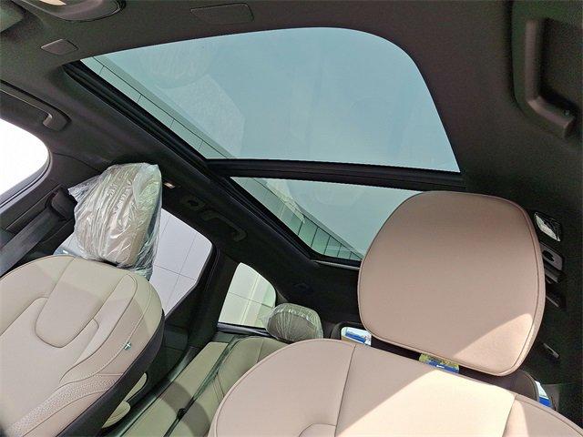 new 2026 Volvo XC60 car, priced at $59,160