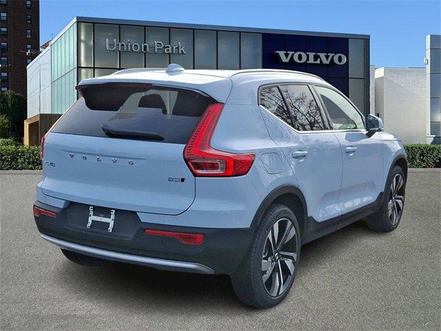 new 2025 Volvo XC40 car, priced at $51,040