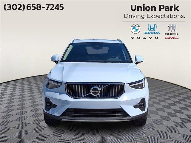 new 2025 Volvo XC40 car, priced at $51,040