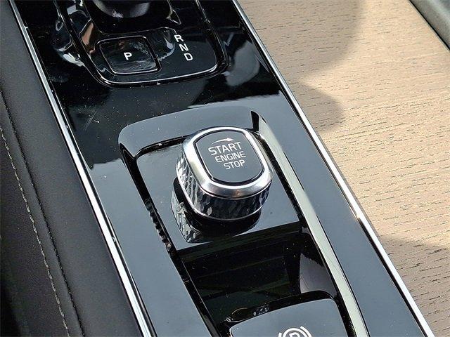 new 2025 Volvo XC90 car, priced at $69,245