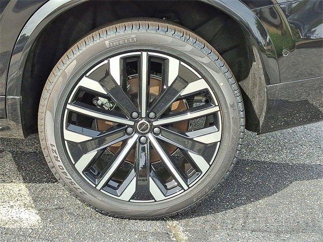 new 2025 Volvo XC90 car, priced at $69,245