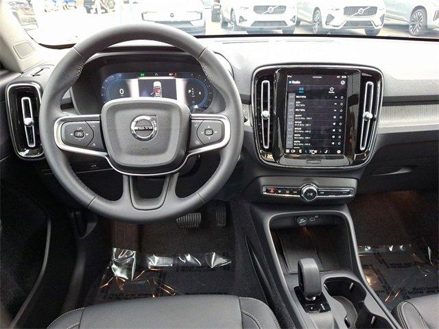 new 2025 Volvo XC40 car, priced at $45,800