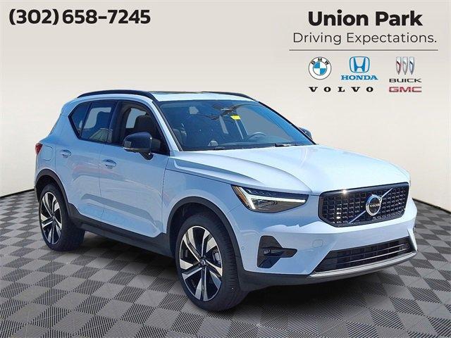 new 2025 Volvo XC40 car, priced at $51,040