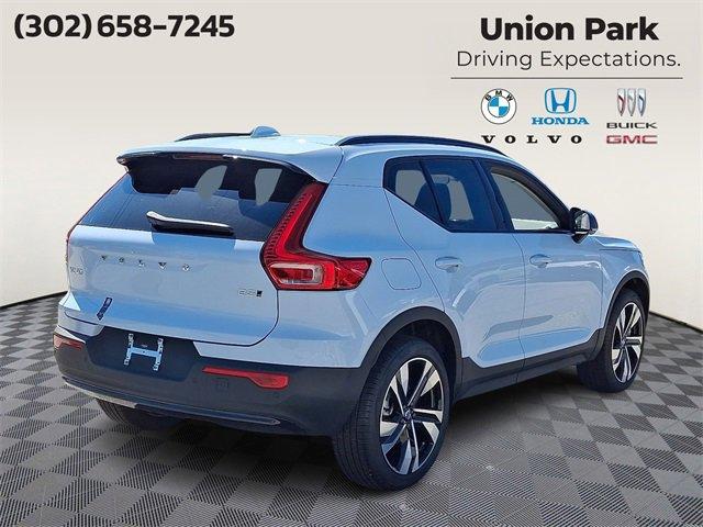 new 2025 Volvo XC40 car, priced at $51,040