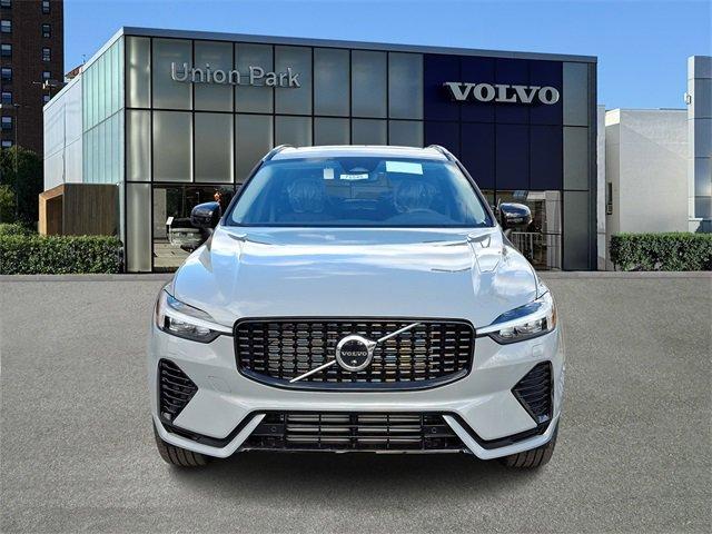 new 2025 Volvo XC60 Plug-In Hybrid car, priced at $66,175