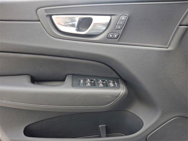 new 2025 Volvo XC60 Plug-In Hybrid car, priced at $66,200