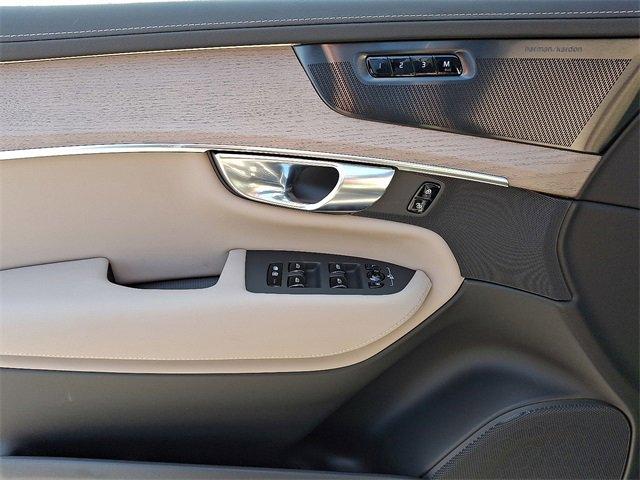 new 2026 Volvo XC90 car, priced at $71,825