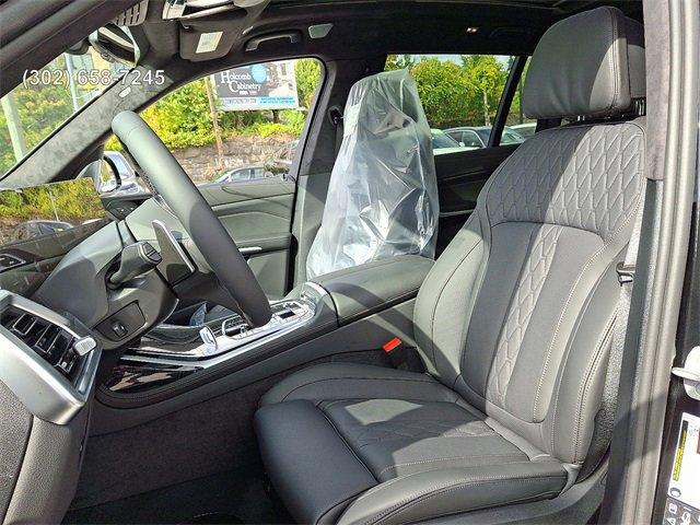 new 2026 BMW X7 car, priced at $128,175