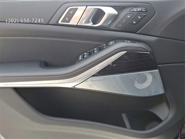 new 2026 BMW X7 car, priced at $128,175