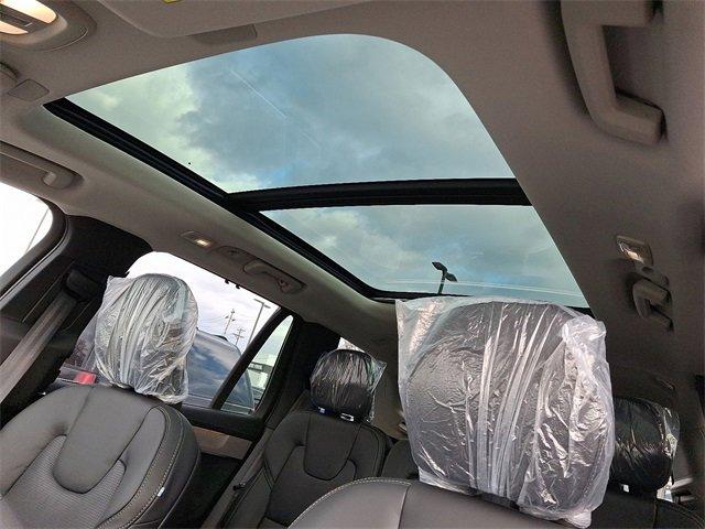 new 2026 Volvo XC90 car, priced at $75,155