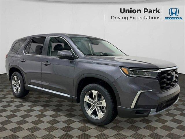 new 2025 Honda Pilot car, priced at $47,095