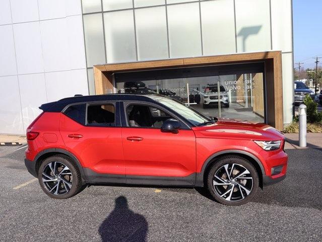 used 2022 Volvo XC40 car, priced at $27,995