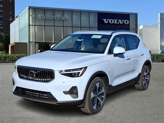 new 2025 Volvo XC40 car, priced at $48,315