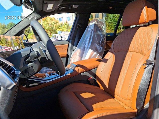 new 2026 BMW X7 car, priced at $107,525