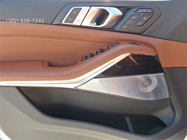 new 2026 BMW X7 car, priced at $107,525