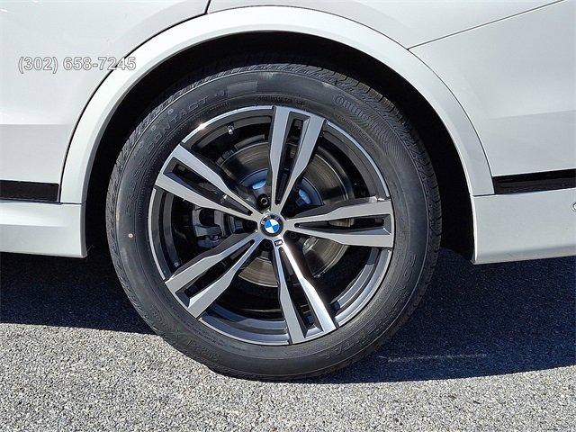 new 2026 BMW X7 car, priced at $107,525