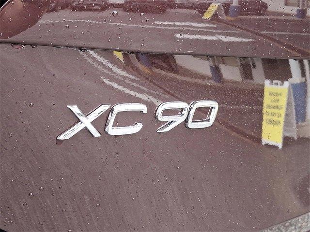 new 2025 Volvo XC90 car, priced at $66,185