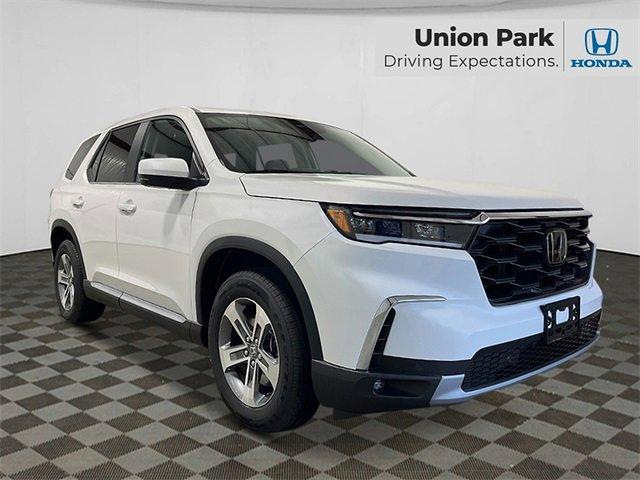 new 2025 Honda Pilot car, priced at $47,505