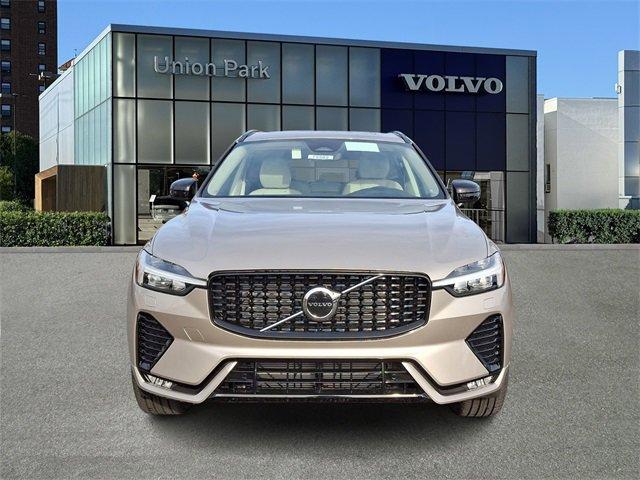 new 2025 Volvo XC60 car, priced at $50,690