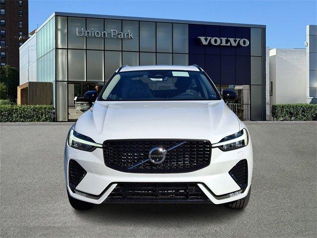 new 2025 Volvo XC60 car, priced at $53,745