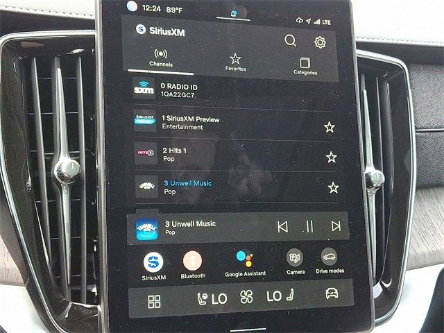 new 2025 Volvo XC90 Plug-In Hybrid car, priced at $81,495