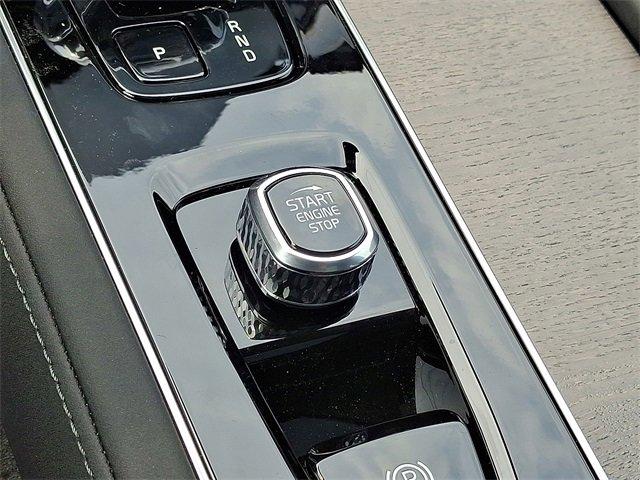 new 2025 Volvo XC90 Plug-In Hybrid car, priced at $81,495