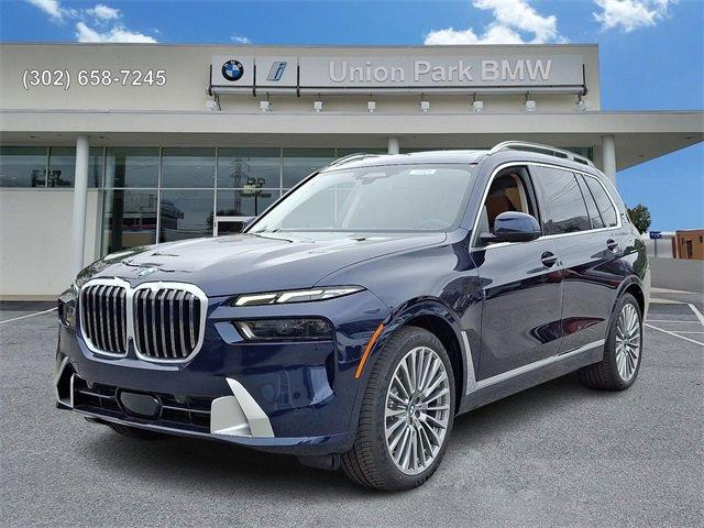 new 2026 BMW X7 car, priced at $100,180