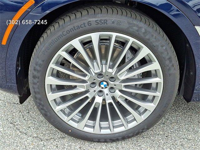 new 2026 BMW X7 car, priced at $100,180