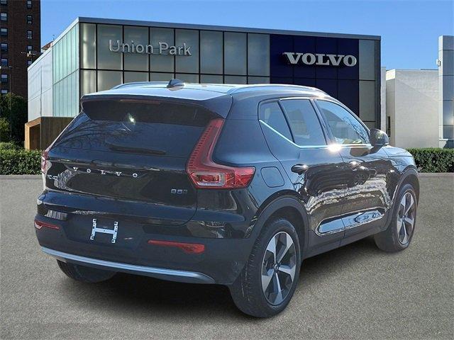 new 2025 Volvo XC40 car, priced at $46,015