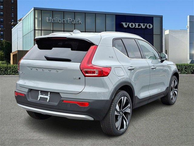 new 2025 Volvo XC40 car, priced at $51,040