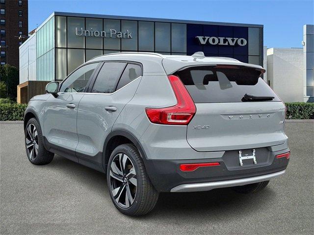 new 2025 Volvo XC40 car, priced at $51,040