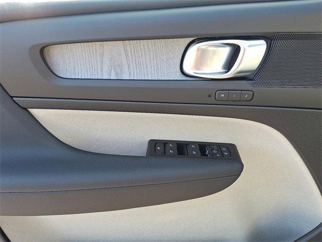 new 2026 Volvo XC40 car, priced at $50,150