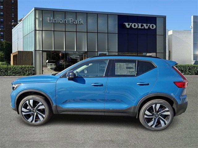 new 2024 Volvo XC40 car, priced at $50,885