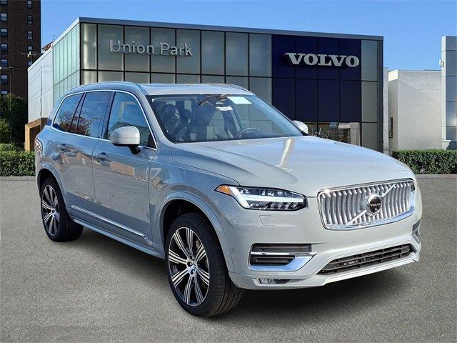 new 2025 Volvo XC90 car, priced at $68,955