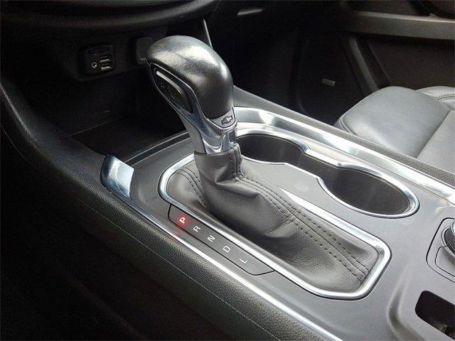 used 2021 Chevrolet Traverse car, priced at $20,988