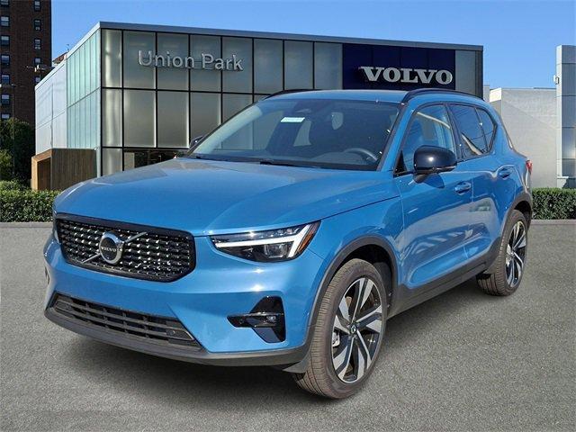 new 2024 Volvo XC40 car, priced at $51,775