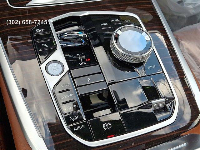 new 2026 BMW X7 car, priced at $125,930