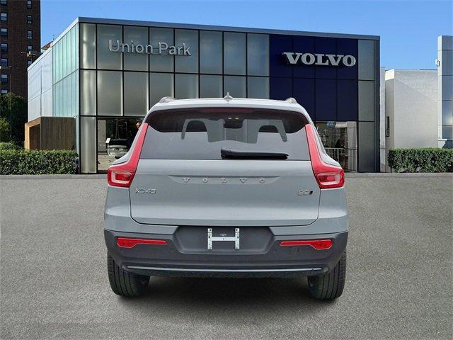 new 2025 Volvo XC40 car, priced at $49,790