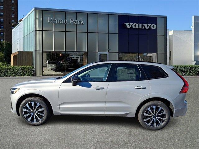 new 2025 Volvo XC60 car, priced at $51,075