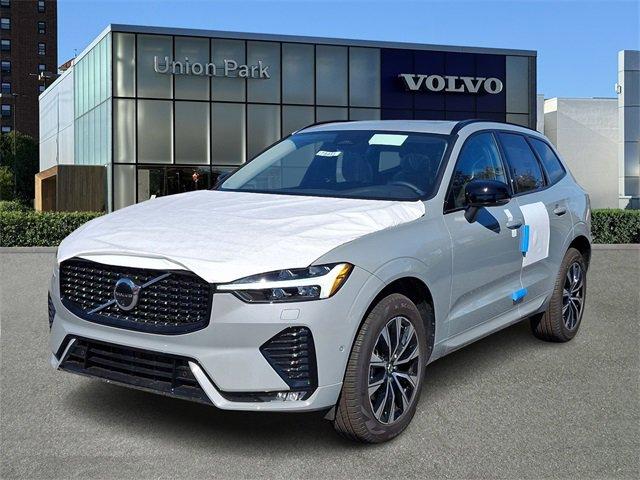 new 2025 Volvo XC60 car, priced at $54,925