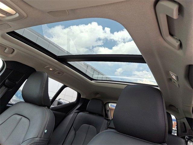 new 2025 Volvo XC40 car, priced at $51,040