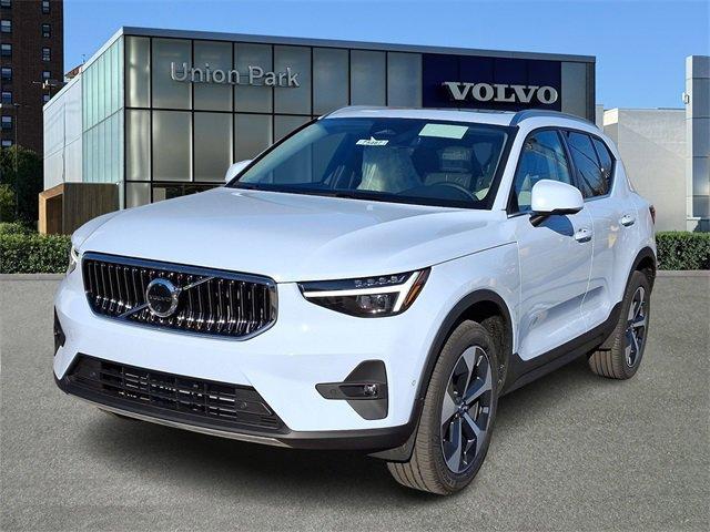 new 2025 Volvo XC40 car, priced at $48,315