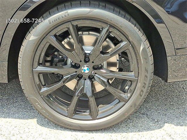 new 2026 BMW X7 car, priced at $105,380