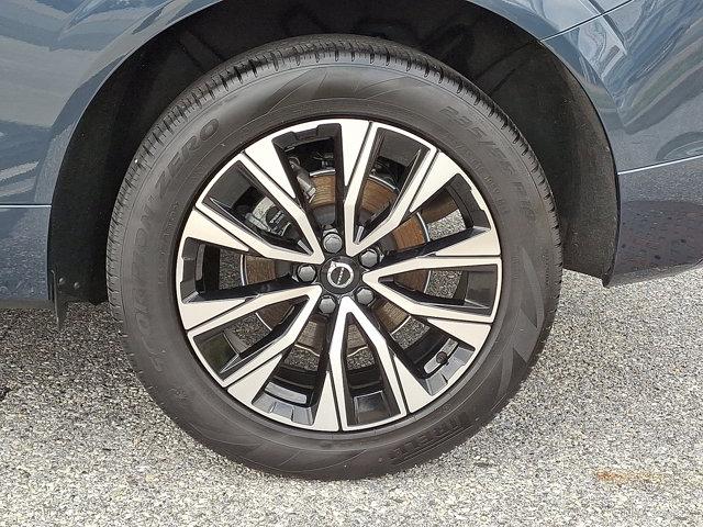 used 2023 Volvo XC60 car, priced at $34,495