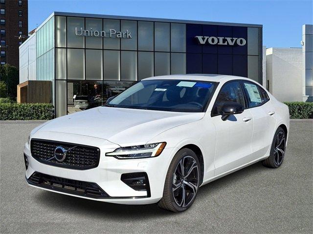 new 2024 Volvo S60 car, priced at $48,125